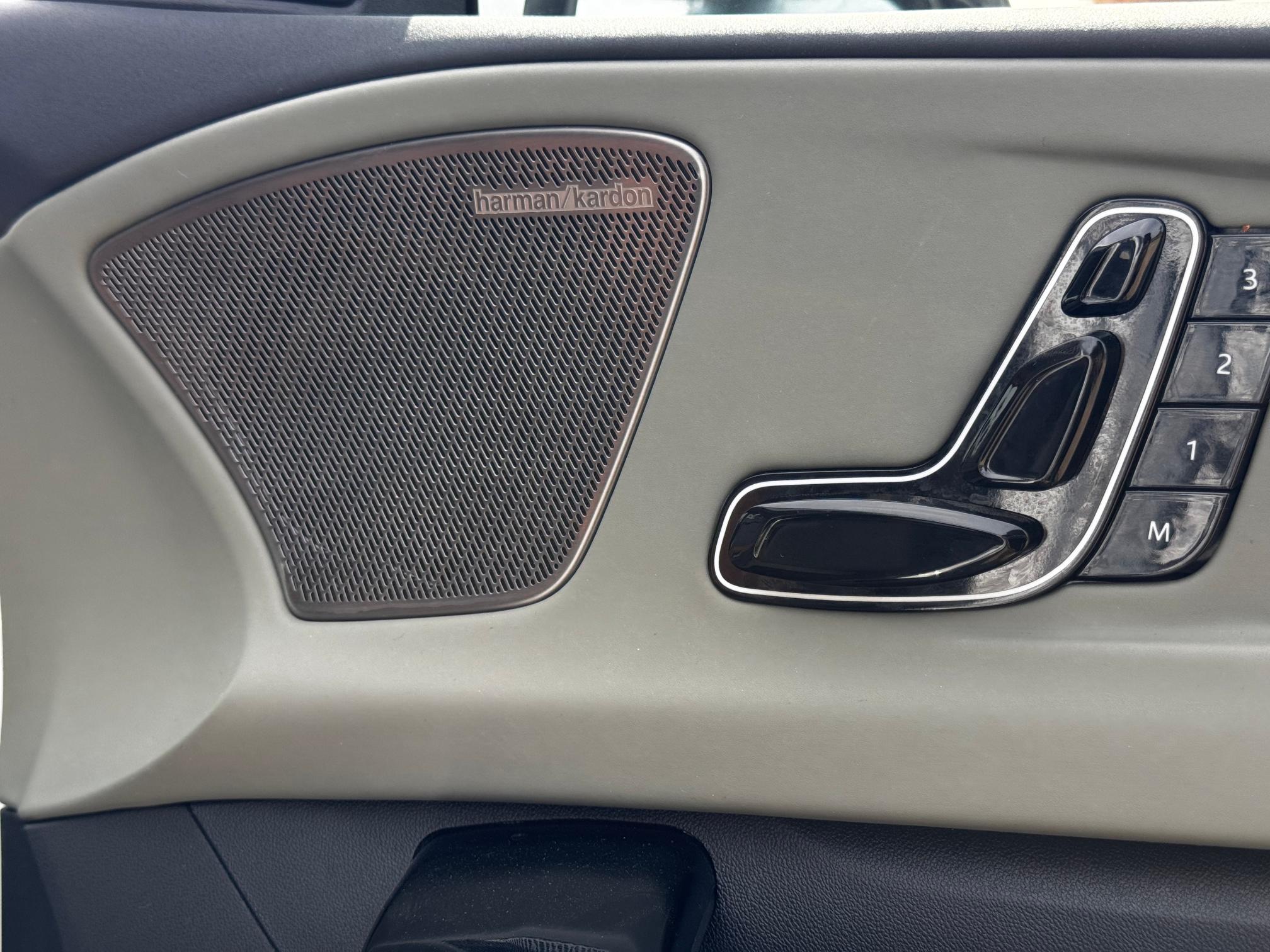 Mahindra XEV 9S launched at ₹19.95 Lakh! India's first affordable 7-seater electric SUV features a 500km+ range, triple screens, and a frunk. Read the full review. 