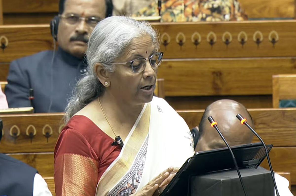 2025 Recap: Key Events That Shaped India’s Car Industry - Complete Specifications, Price & Review 2025