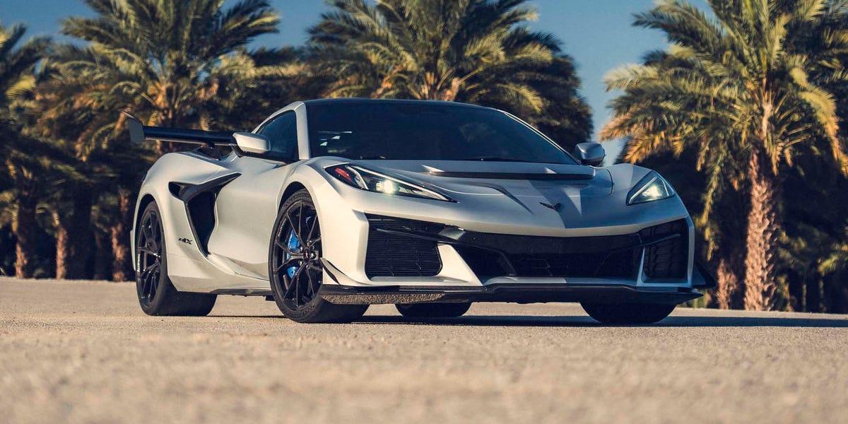 2026 Chevrolet Corvette ZR1: The 1,064 HP Hypercar Killer Starting at $180,000 | AutoTorque 2026 Chevrolet Corvette ZR1: The 1,064 HP Hypercar Killer Starting at $180,000 - Specs & Review 2026