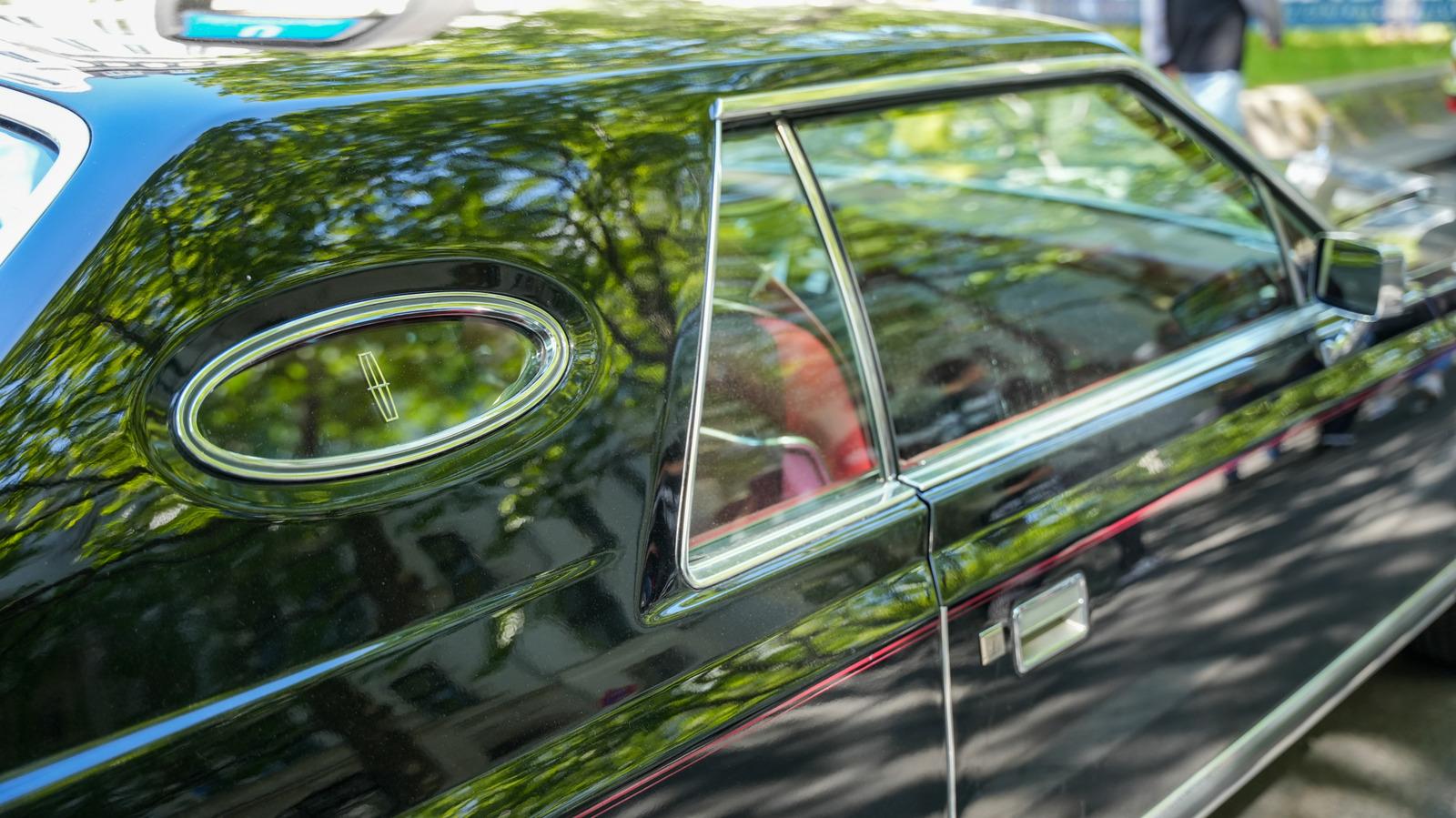 What Is an Opera Window? History, Design and Why It Fell Out of Style - Complete Specifications, Price & Review 2026