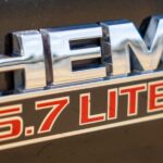 Mopar 5.9‑Liter Magnum vs. HEMI V8 – Design, Performance, and Price Differences
