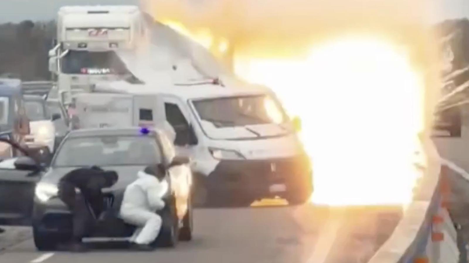 Armored Truck Heist Halts Italian Highway – Shootout, Explosion and Police Chase - Complete Specifications, Price & Review 2026