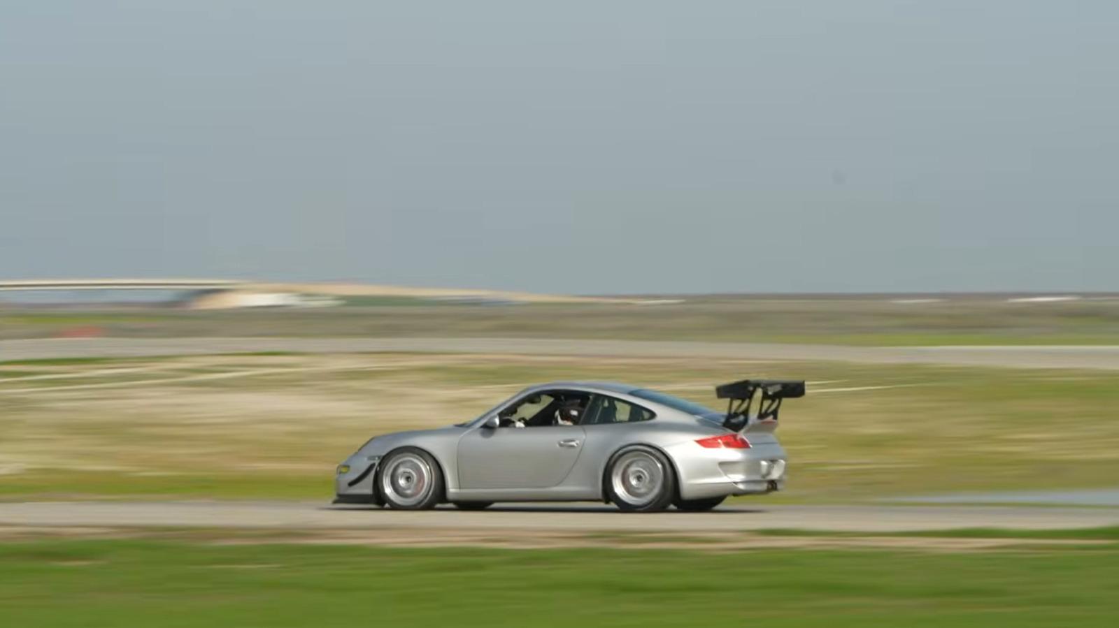 Porsche 911 GT3 vs GT3 RS: Is the Built GT3 a Better Drive for Much Less Money? | High Quality Images Porsche 911 GT3 vs GT3 RS: Is the Built GT3 a Better Drive for Much Less Money? - Complete Specifications, Price & Review 2026