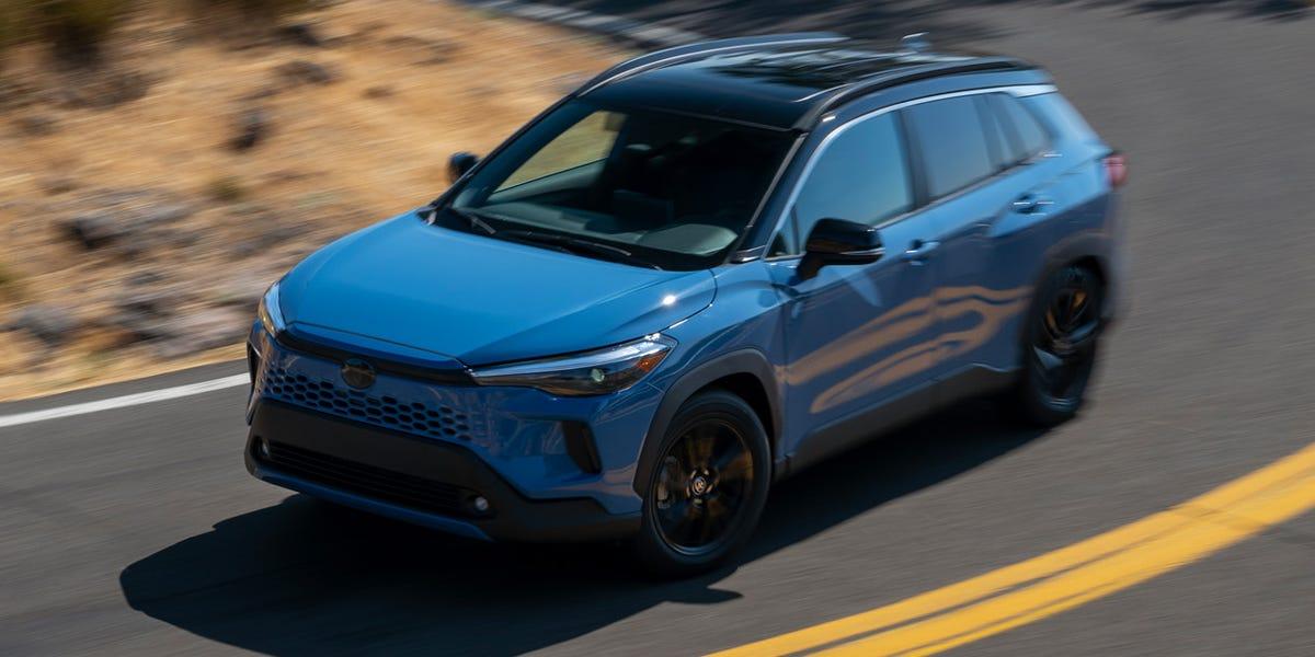 2027 Toyota Corolla Cross Hybrid Review: The 42-MPG Game Changer? Pricing, Specs & Comparison - Specs & Review 2026