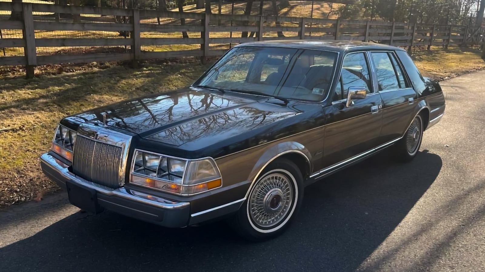1985 Lincoln Continental Valentino Edition: Is This $12,500 'Designer' Classic Still A Bargain in 2026? | AutoTorque 1985 Lincoln Continental Valentino Edition: Is This $12,500 'Designer' Classic Still A Bargain in 2026? - Specs & Review 2026