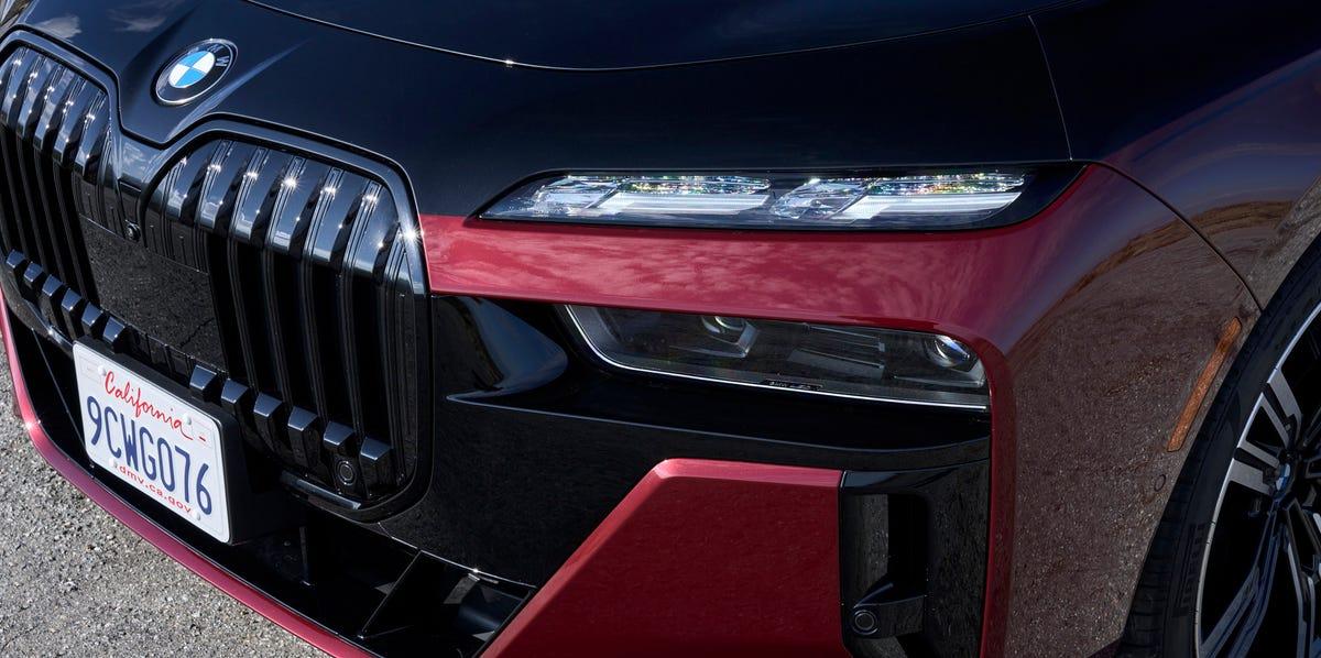 2027 BMW 7-Series Facelift Revealed: The New King of Luxury Coming in 2026?
